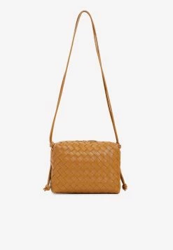 Bottega Veneta Loop Crossbody Bag In Intrecciato Leather Cammello