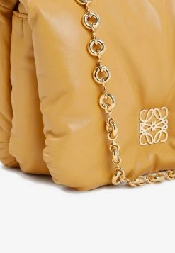 Loewe Goya Puffer Bag In Shiny Nappa Lambskin Nude -Cheap TOP-HANDLE-BAGS Store 26092022 256