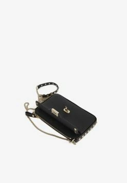 Valentino Rockstud Chain Shoulder Bag In Calf Leather Black -Cheap TOP-HANDLE-BAGS Store MzYzMDAy